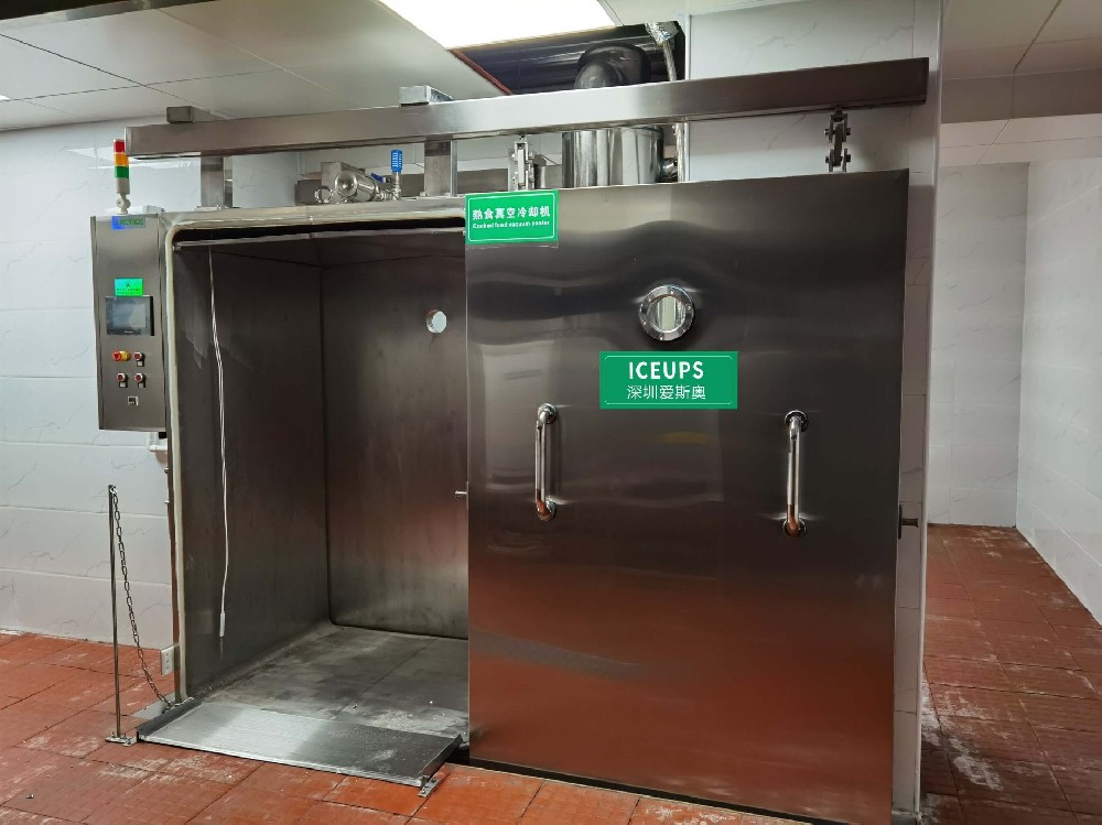 處理量200公斤熟食快速冷鮮機，山東大型食品公司現(xiàn)場調(diào)試完成。
