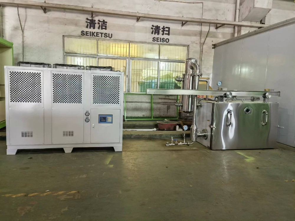 河南客戶鹵肉食品客戶量身定制型，每次處理量150公斤，蒸汽式熟食快速冷卻機(jī)調(diào)試完成即將出貨，食品級的材料保證衛(wèi)生標(biāo)準(zhǔn)，擁有核心三級降溫系統(tǒng)確保了降溫溫度更快、效率更高、更節(jié)能