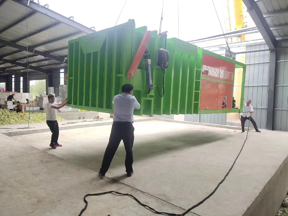 河南蔬菜基地處理量4卡板定制量高端真空預(yù)冷機(jī)安裝調(diào)試完成，幫助河南客戶蔬菜保鮮期更長，蔬菜運(yùn)輸距離更遠(yuǎn)，銷售市場貨架期更長。